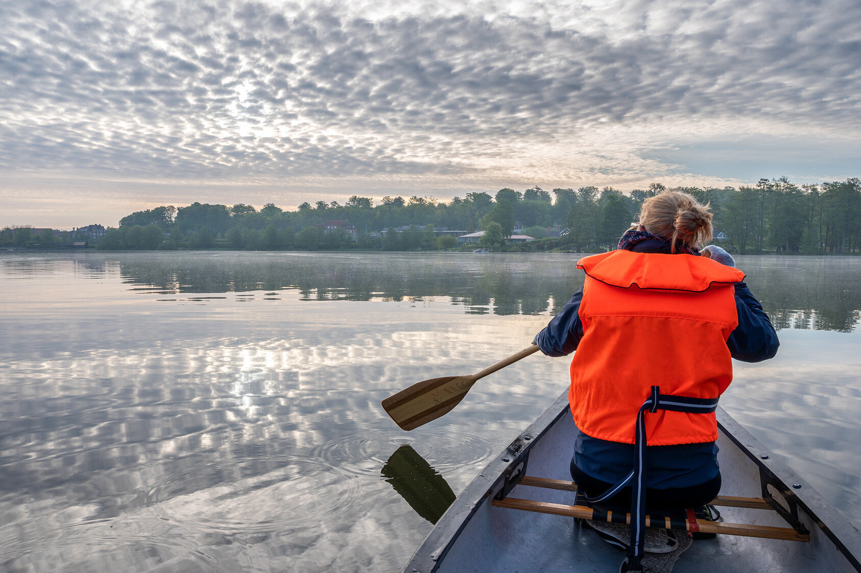 Vejlesø: Kanotur en tidlig morgen Kanotur en tidlig morgen